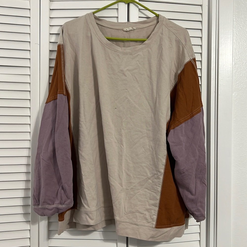 Color block long sleeve shirt